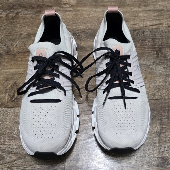 On Running Women's Sneakers in Cream with Pink Accents and Black Laces - Picture 5 of 11